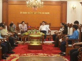 Image: Vietnam and Laos promote trade union cooperation