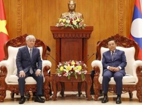 Image: Vietnam enhances special relationship with Laos