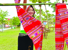 Image: Brocade, the pride of Thai people