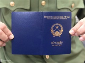 Image: Famous landmarks appear in new passports