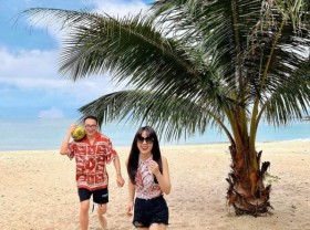 Image: Husband and wife resort to crossing Vietnam with 7.000$