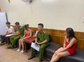 Image: Hai Phong: Nude therapeutic massage employees with Korean company