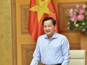 Image: Deputy PM Khai urges close watch on price developments