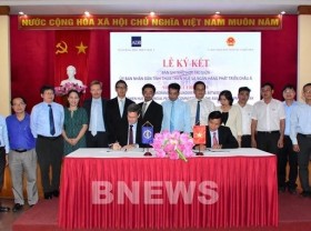 Image: Thua Thien - Hue, ADB sign MoU for inclusive, sustainable economic development
