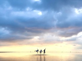 Image: Experience going to ‘infinity sea’ in Thai Binh