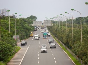 Image: Hanoi greening urban roads