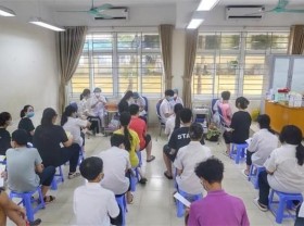 Image: Hanoi makes efforts to speed up COVID-19 vaccination