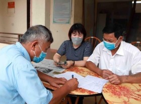Image: Pandemic-hit labourers continue to receive financial support