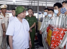 Image: President reduces death penalties to life sentences for 21 prisoners