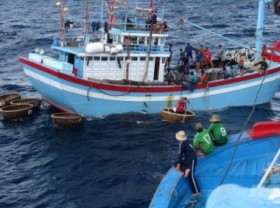 Image: Vessel owners violating foreign waters are subject to distraint