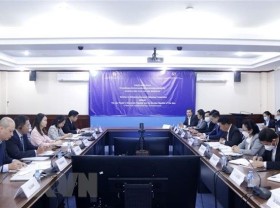 Image: Vietnam, Laos enhance cooperation in economic diplomacy