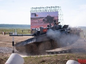 Image: Vietnam Tank Team joins Army Games 2022