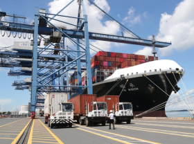 Image: Hanoi helps firms implement trade deals