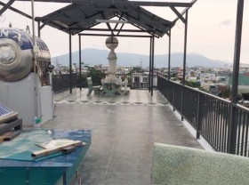Image: Miniature garden on the roof