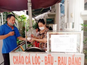 Image: Snakehead fish porridge cooked with Cu Chi’s signature gourd