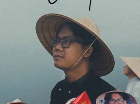 Image: The guy who carried 3 Ao Dai for 8000km: ‘Our Vietnamese Ao Dai is very beautiful!