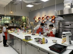 Image: World Association of Master Chefs in Vietnam offers free training to disadvantaged learners