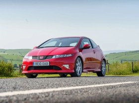 Image: 5 used hatchback fashions for slightly below VND 400 million: Quantity 2 by no means breaks down