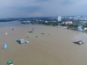Image: In Mekong Delta, fresh water, brackish water, and seawater are all exploitable resources