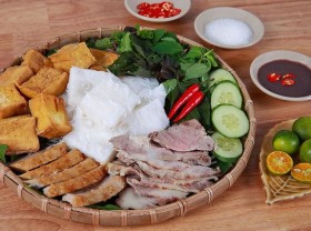 Image: The British journalist misses the noodles with shrimp paste: Nostalgia comes from the important ‘spice’ of Hanoi