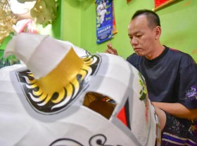Image: Bamboo lion head artisans busy ahead of approaching Mid-Autumn Festival