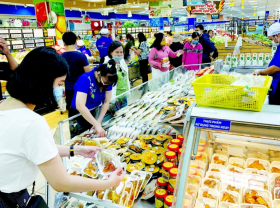 Image: Foreign investors expand retail industry