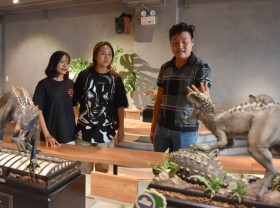 Image: Into the Jurassic World: Ho Chi Minh City cafe transports guests into the past with 200 dinosaur models