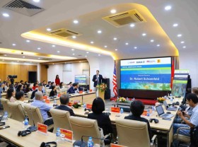 Image: Digital immersion forum for higher education launched in Hanoi