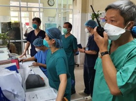 Image: Deputy health minister Nguyen Truong Son steps down