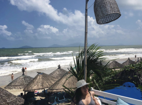 Image: The beaches in Quang Nam attract a lot of tourists, there are 2 places on the list of the top beaches in Asia