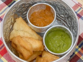 Image: 4 street food shops of the Golden Temple in Ho Chi Minh City for people who love Thai food