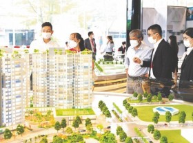 Image: Realty firms struggle to stay afloat amid uncertainties