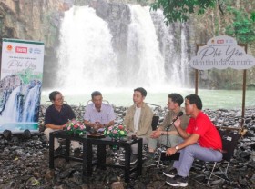 Image: Sustainable tourism seminar held at Phu Yen’s waterfall