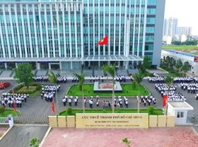 Image: Investigators propose filing charges against 17 HCMC tax officials
