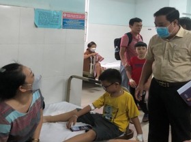 Image: Ministry orders strengthening food safety after mass food poisoning