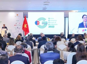 Image: PM: Vietnam will not expand economy at expense of environment