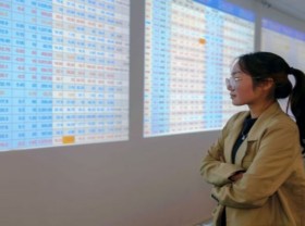 Image: Vietnam plans to upgrade status of stock market