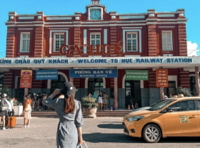 Image: Train stations in Vietnam are as beautiful as in the movies, some even become famous tourist destinations