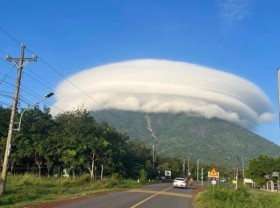 Image: Why is Ba Den Mountain – the place with the highest bronze Buddha statue in Vietnam called “First Thien Son”?