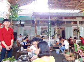 Image: Western standard family restaurant