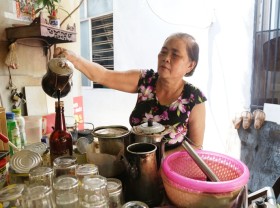 Image: Da Nang racket cafe sells 300 cups a day, attracting customers with a “poisonous” concoction