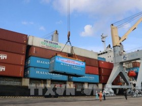 Image: Vietnam’s seaports handle 733 million tons of cargo in 2022