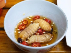 Image: The famous raw food specialties throughout Vietnam that not everyone has the courage to try