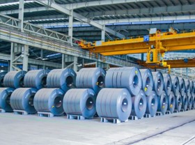 Image: Steel sales plunge to two-year low