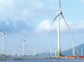 Image: Wind farms cease operations due to northeast monsoon