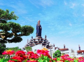 Image: 4 famous spring travel destinations in the South during the Lunar New Year