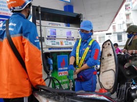 Image: Diesel down, gasoline unchanged