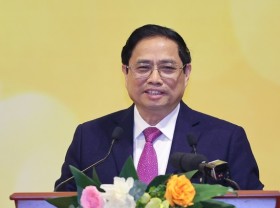 Image: PM urges banks to help struggling realty market out