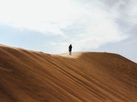 Image: Experience the feeling of being lost in the ‘miniature desert’ with beautiful sand dunes in Quang Binh