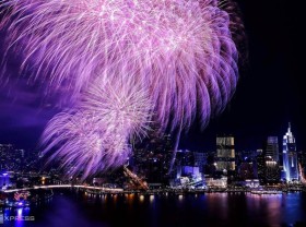 Image: Ho Chi Minh City fires fireworks at 6 points to celebrate the Lunar New Year 2023